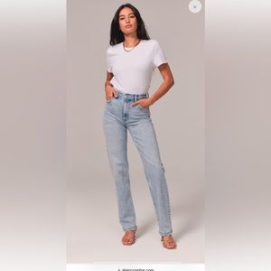 Abercrombie & Fitch The 90’s Straight Ultra High Rise Curve Love Jean